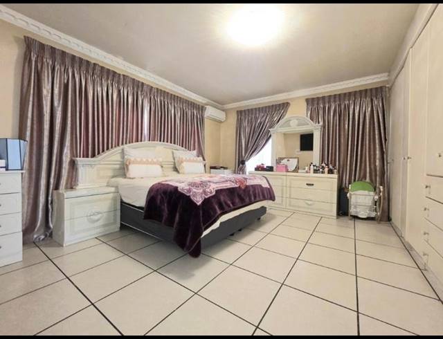 3 BEDROOM CLUSTER FOR SALE IN NEWMARKET